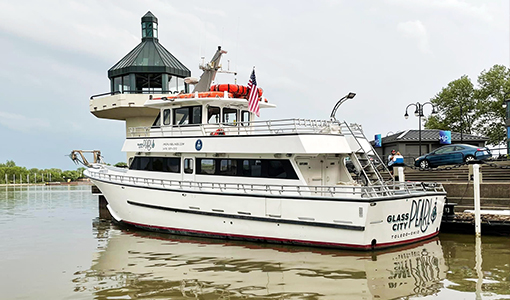 Glass City Pearl Public Cruises | Day on the Bay